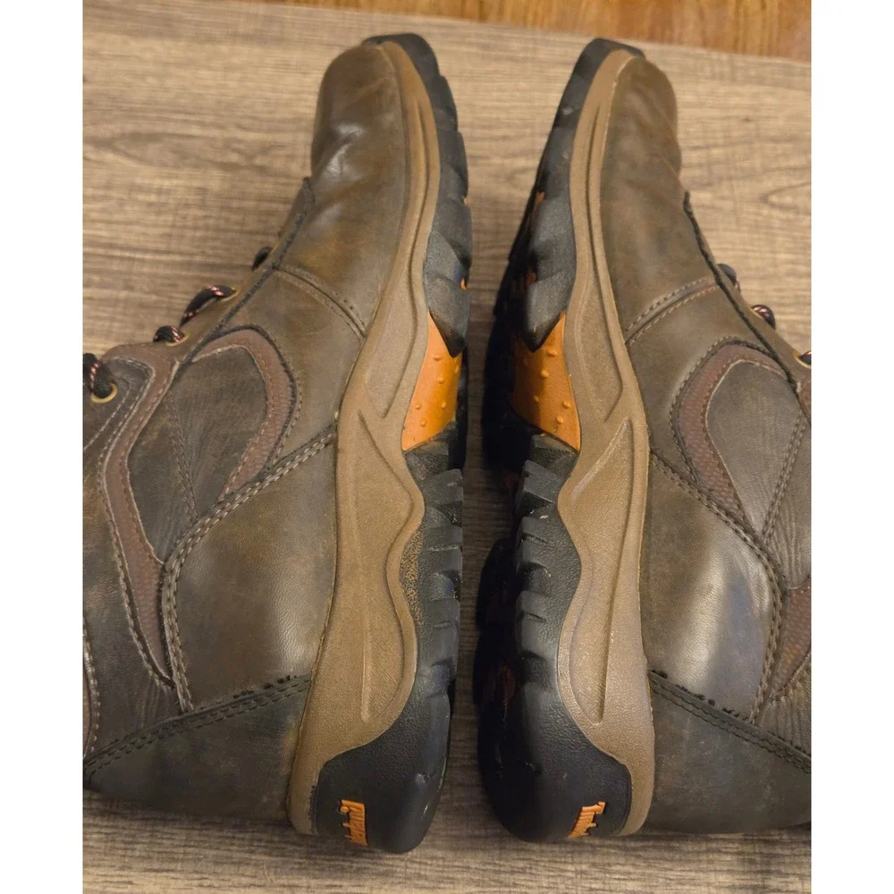 Timberland Mt. Maddsen Waterproof Mid Hiking Boots Boys Size 7 Brown